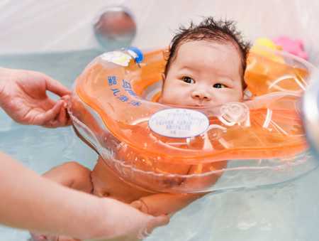 南昌县妇保三代供卵试管婴儿，南昌县供卵试管群，新生儿感冒可以洗澡吗