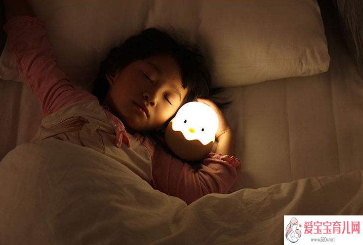 井陉县金贵子华人供卵，开夜灯睡觉对宝宝有什么影响如何科学使用小夜灯